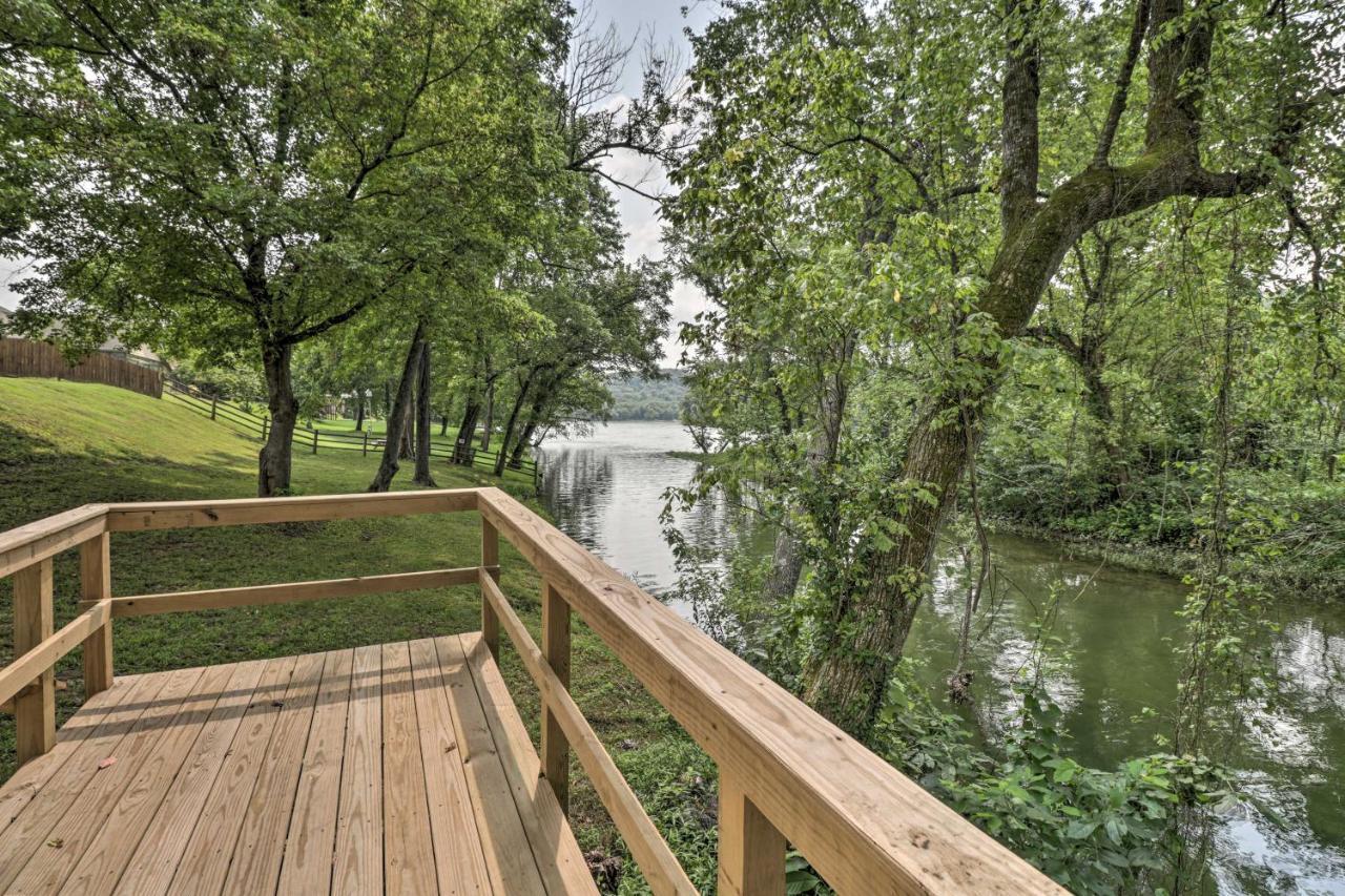 Mountain Home Cottage With Deck On White River! Gassville ภายนอก รูปภาพ